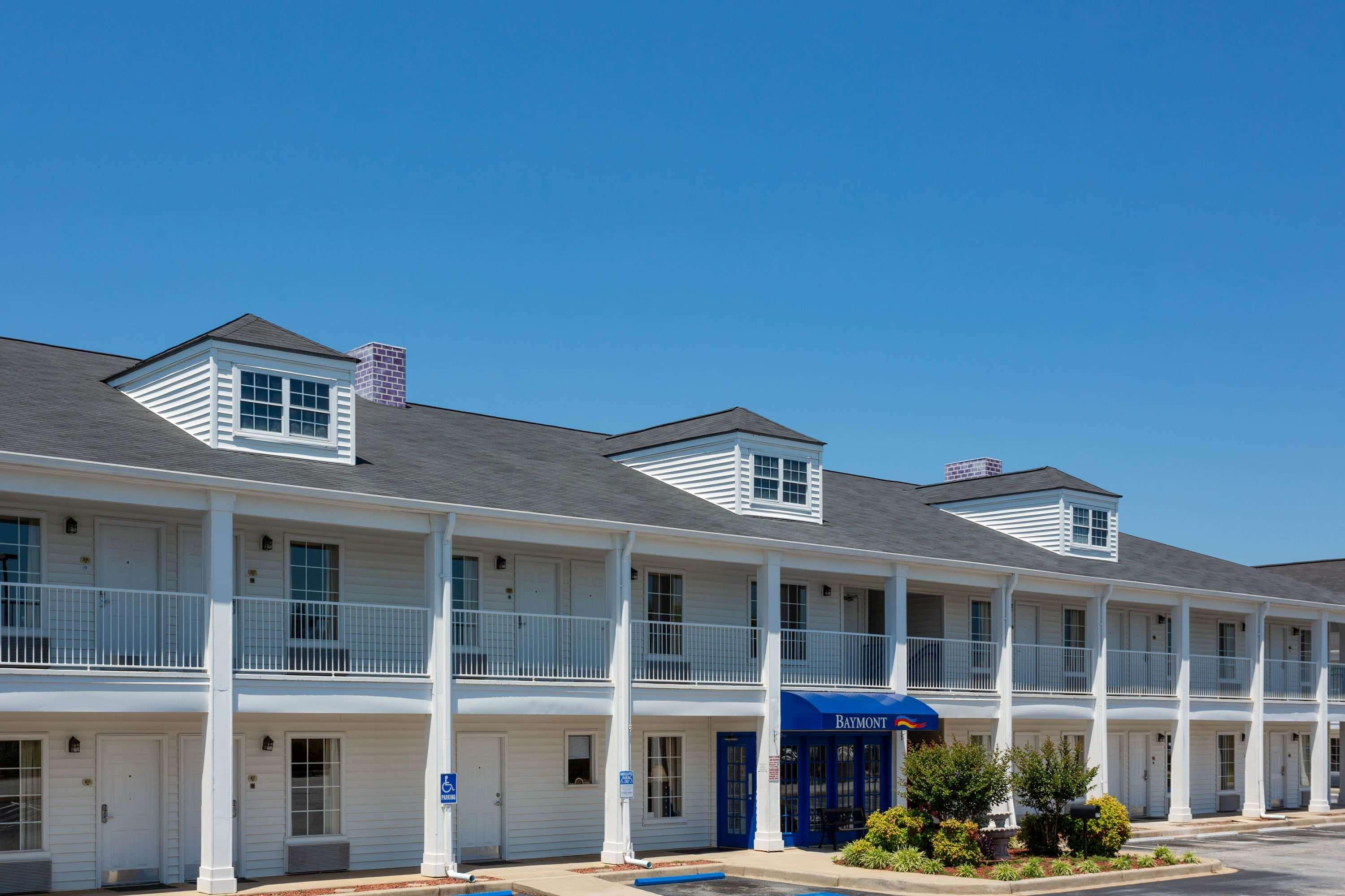 Baymont By Wyndham Easley/Greenville Exterior foto